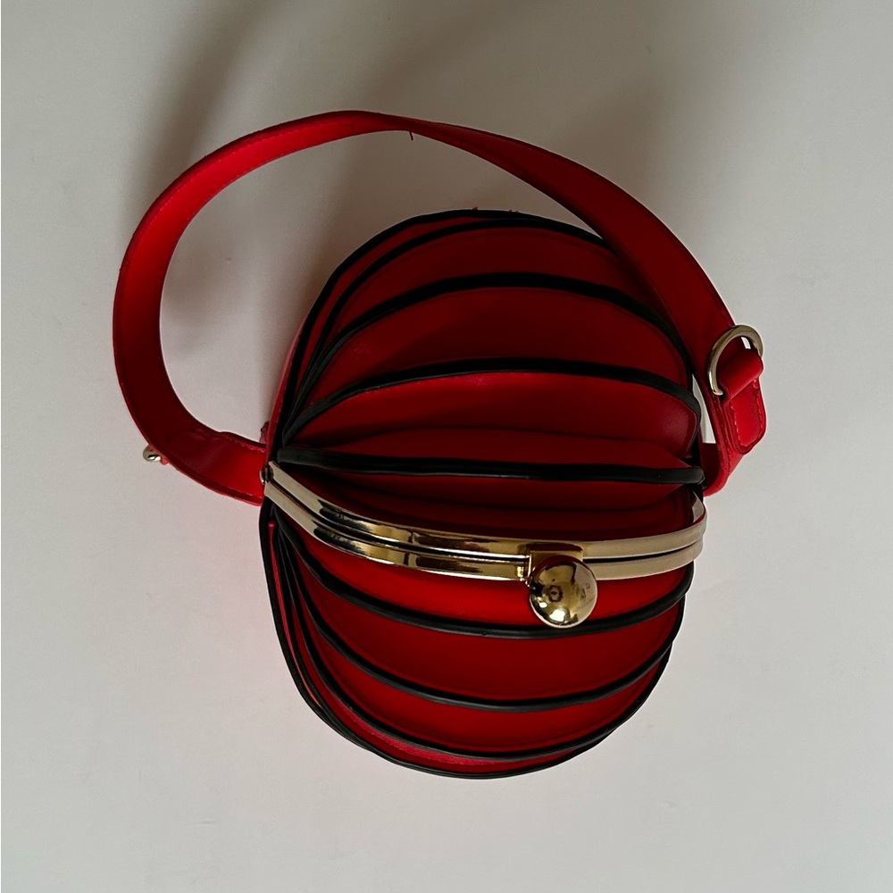 Patrizia Luca Red Fan-Top Bucket Bag with Gold Hardware - Picture 7 of 7